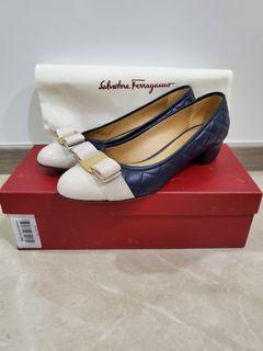 Salvatore Ferragamo Vara bow pumps, Luxury, Sneakers & Footwear on Salvatore Ferragamo Vara bow pumps, Luxury, Sneakers & Footwear on