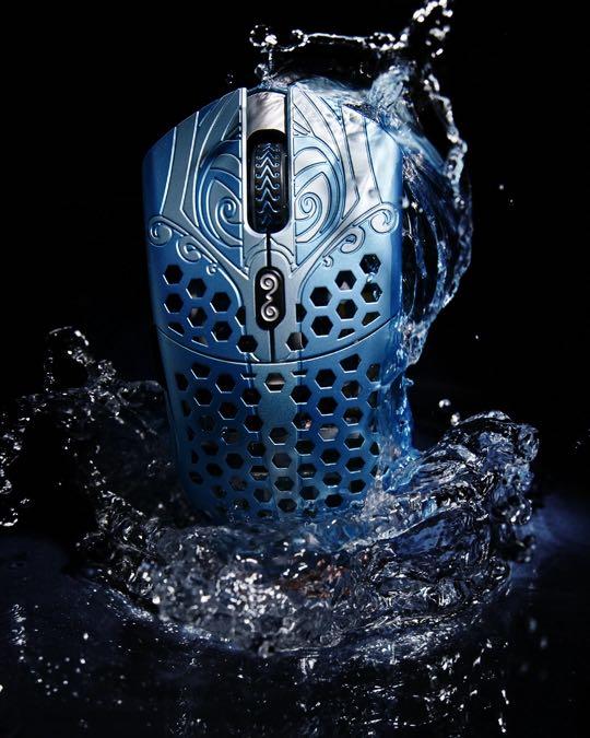 READY STOCK Finalmouse Starlight 12 Poseidon Small Wireless Gaming