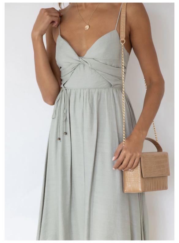 Gingham and heels outlet maxi dresses
