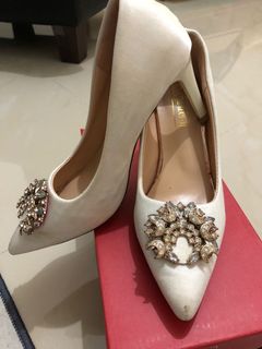 (Category: ) located in . Submitted by ms.yin (Listing ID 1156872378, Image 1). Description: .