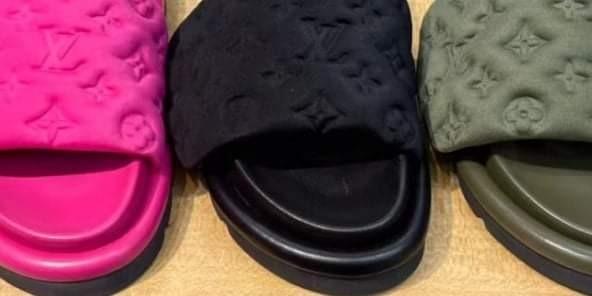 Louis Vuitton Pool Pillow Flat Comfort Mule Open Toe Slip On Slides Sandals  Shoe Size 7 - $900 - From Galore