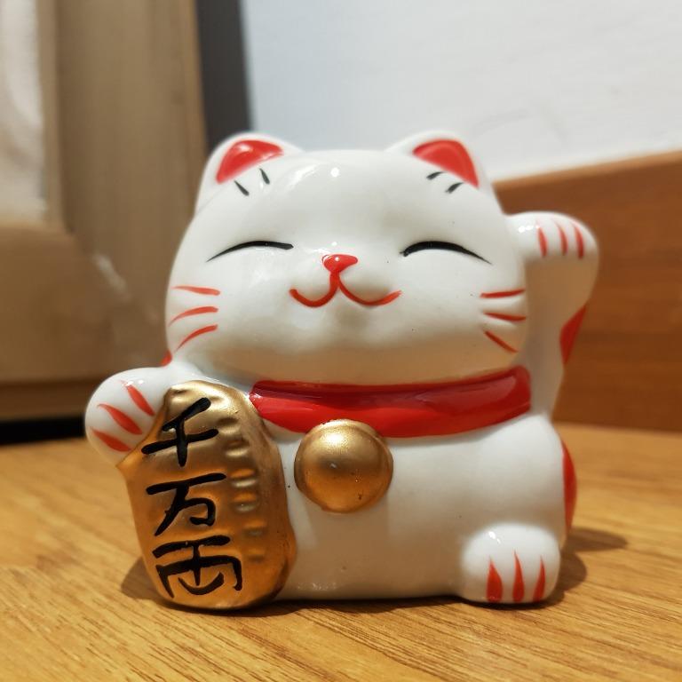 Japanese best sale cat statue