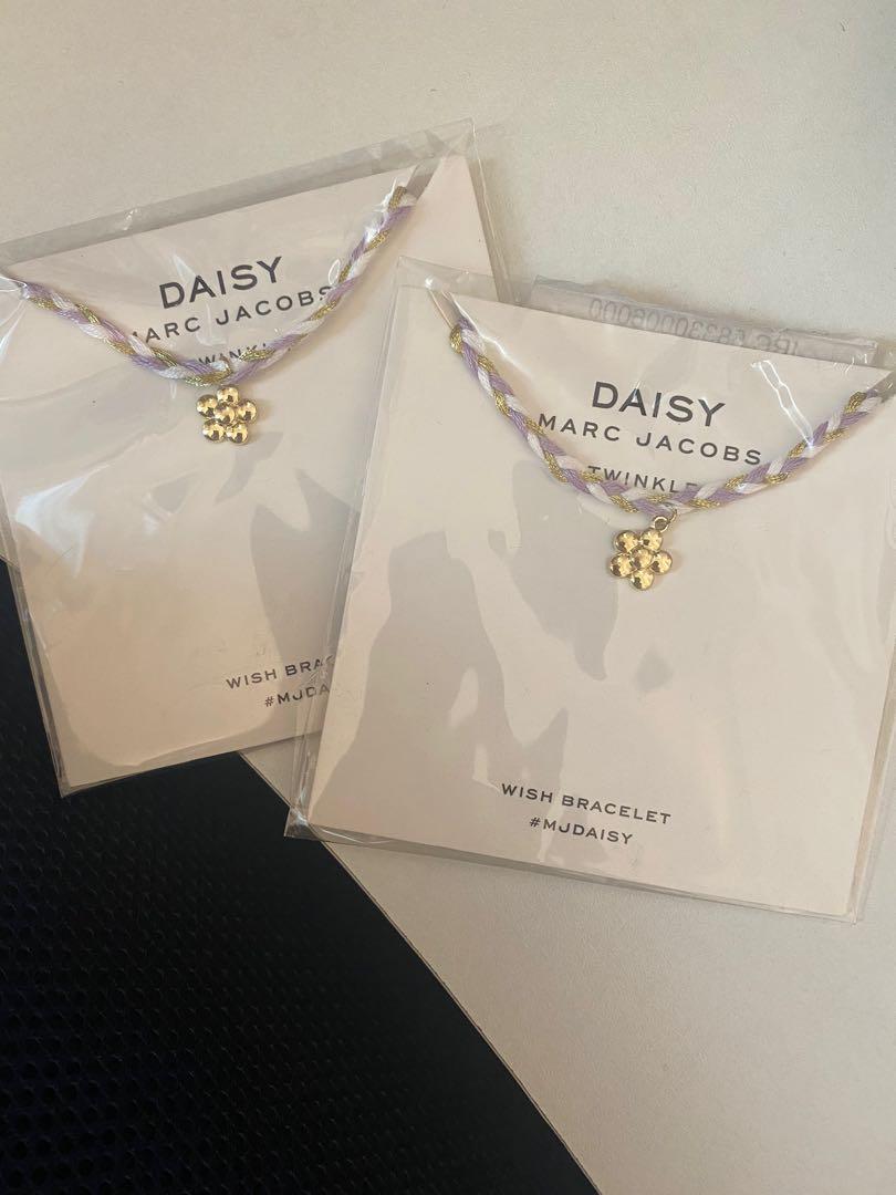 Marc jacobs hotsell daisy bracelet