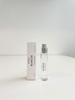 (Category: ) located in . Submitted by perfume_wholesaler (Listing ID 1156729560, Image 1). Description: .