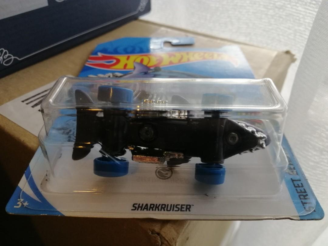 Sharkruiser treasure hunt online