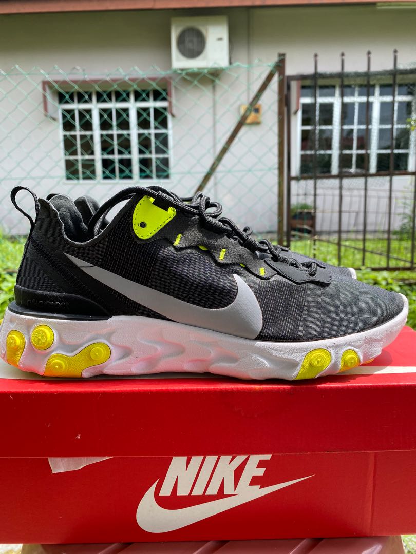 nike react trainers size 9