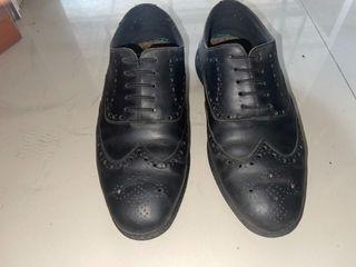 Oxford Wingtip L.I.F.E All Black Portee Goods