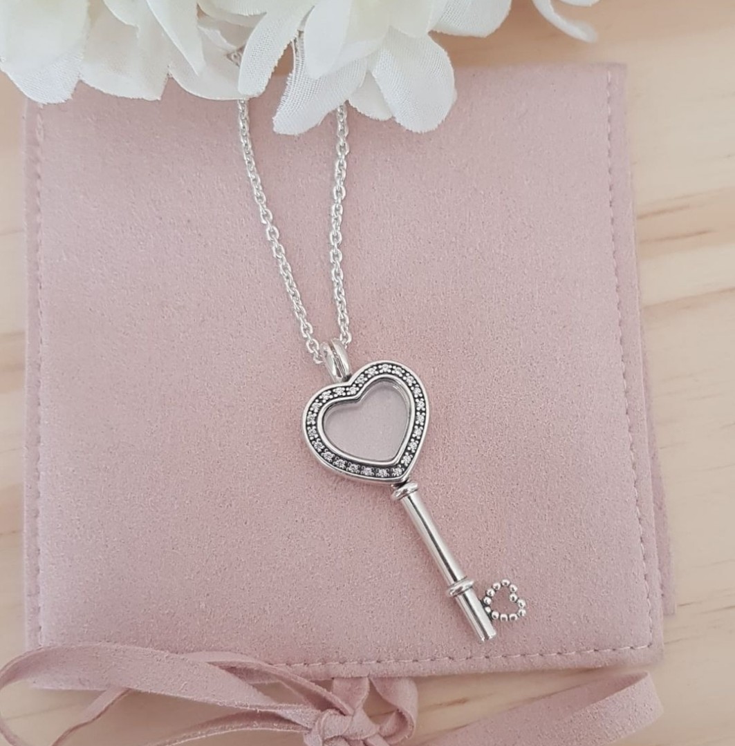 Pandora key floating heart necklace in 