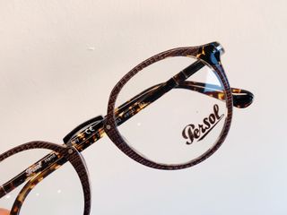 （分類：）位於 。 由 lookforglasses 提交（商品編號 1156821823，圖片 1）。簡介： 。