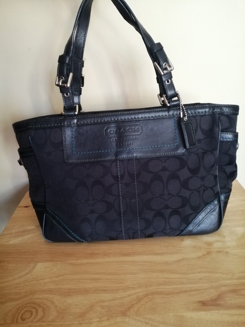 Preloved Coach Leatherware Est. 1941 Women s Fashion Bags Wallets Shoulder Bags on Carousell