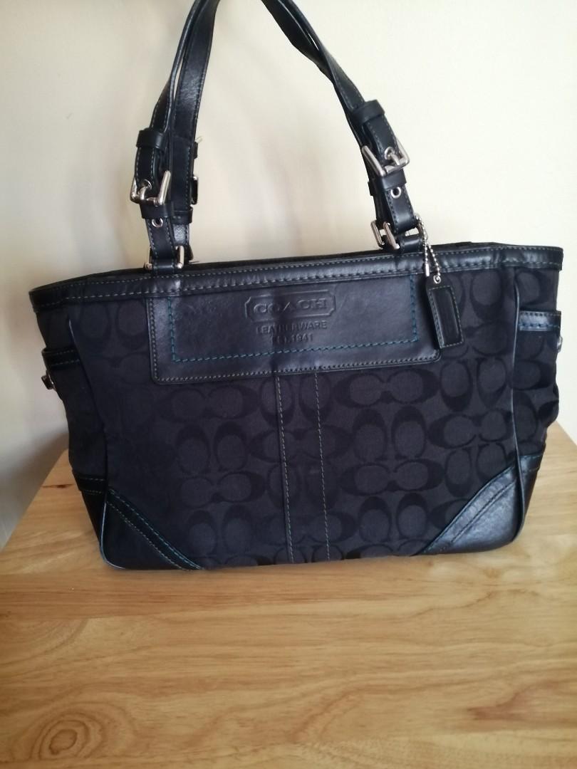 Preloved Coach Leatherware Est. 1941 Women s Fashion Bags Wallets Shoulder Bags on Carousell