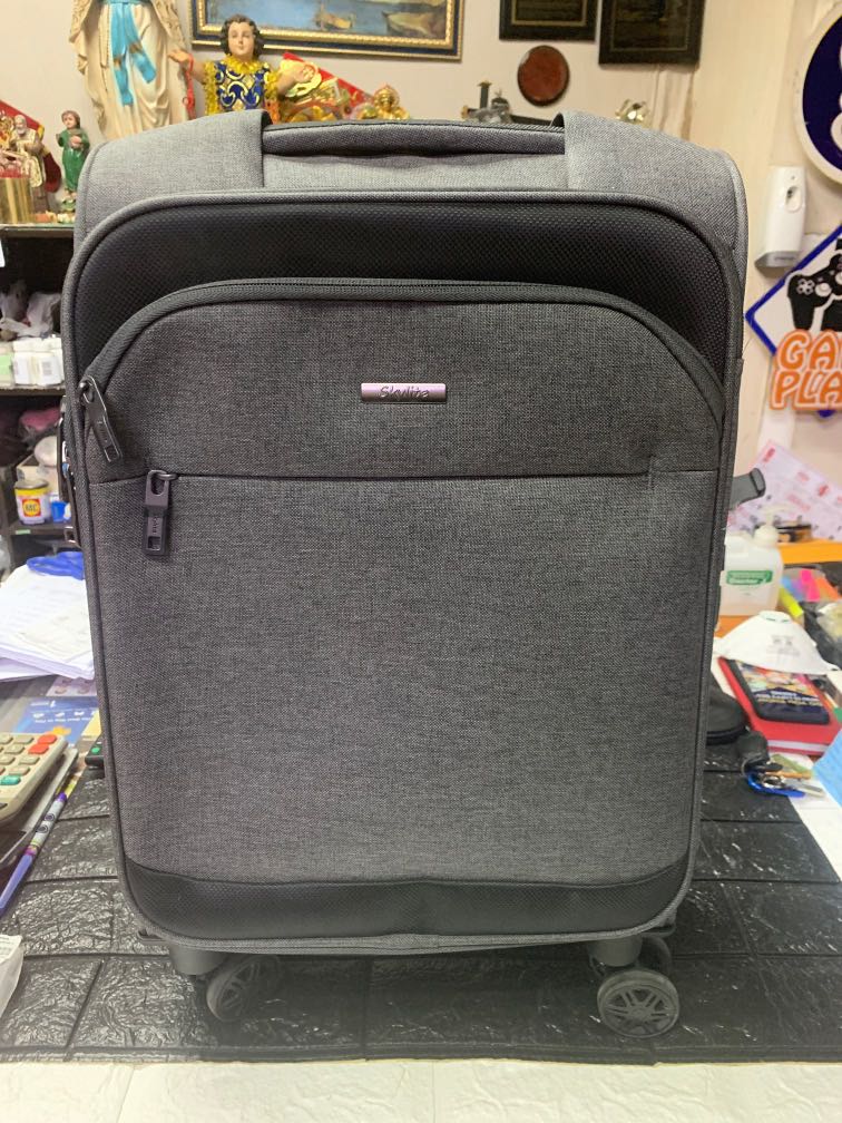 Skylite 22 inch Softcase Cabin Sized Luggage, Hobbies & Toys, Travel