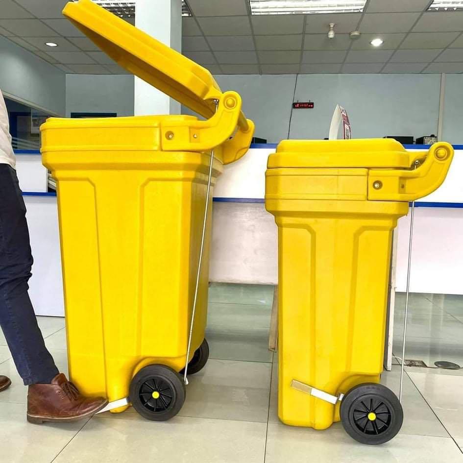 TRASH BINS FOR SALE, Furniture & Home Living, Cleaning & Homecare