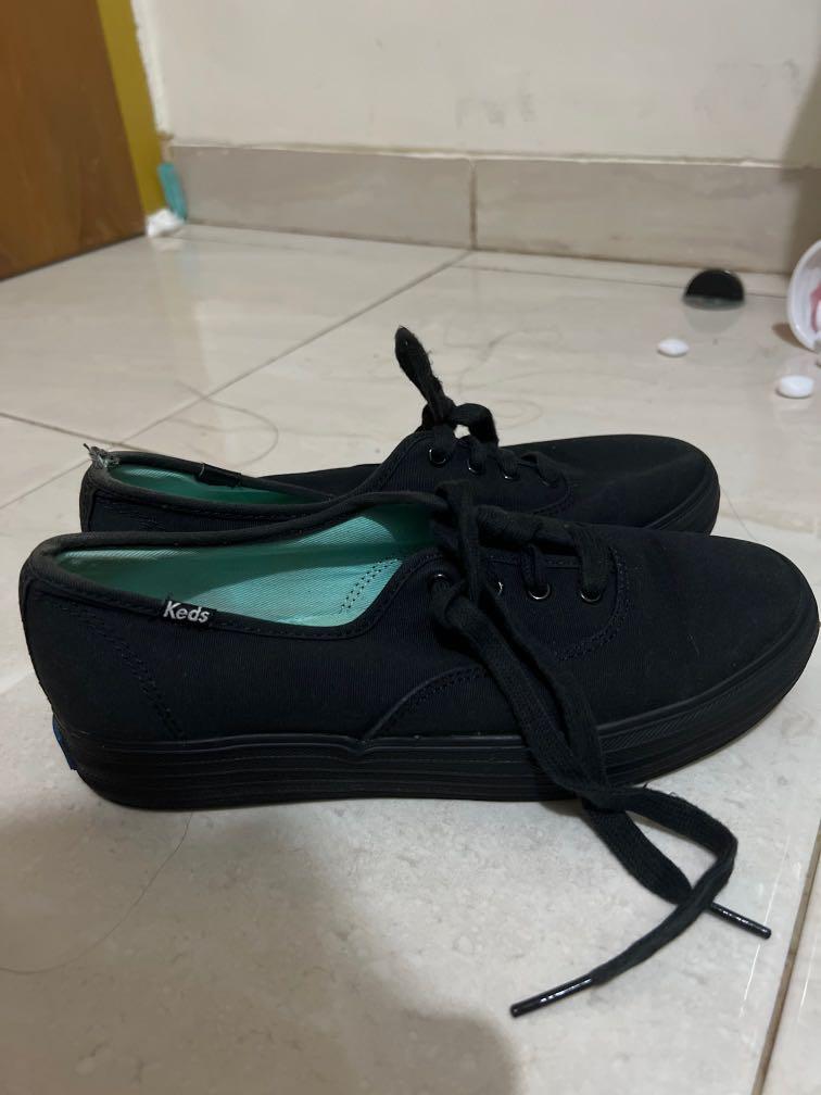 keds triple black