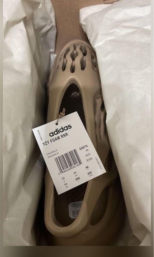 US 11 / UK 11 yeezy foam runner stone sage, Men's Fashion, Footwear,  Sneakers on Carousell