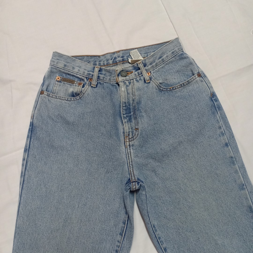Women CK Calvin Klein Classic Jeans. Size 27. Made in Mexico