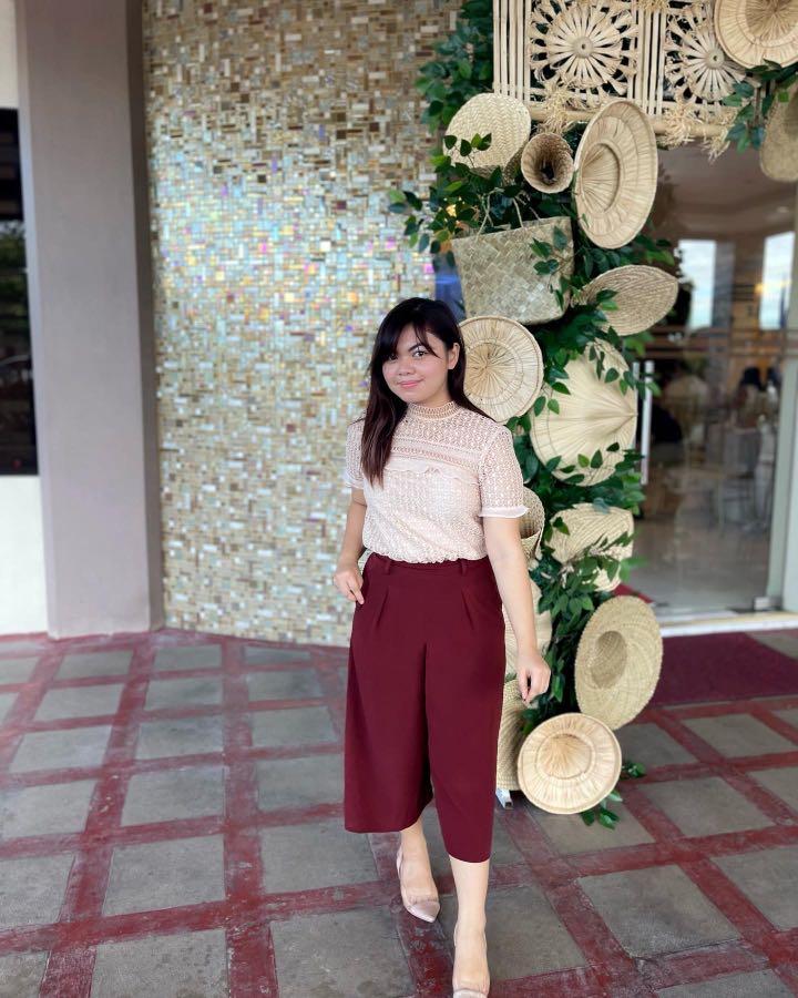 Zara guiperre top (Category: Blouses) located in Manila. Submitted by marieljayeah (Listing ID 1156744305, Image 3). Description: good as new! nice in actual!.
