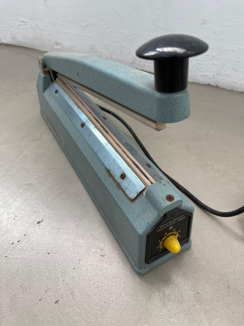 30cm Impulse sealer Solid-state timer (Category: Home Improvement Tools & Accessories) located in Singapore. Submitted by milka (Listing ID 1156933101, Image 1). Description: One well used Impulse sealer with Solid-state timer .