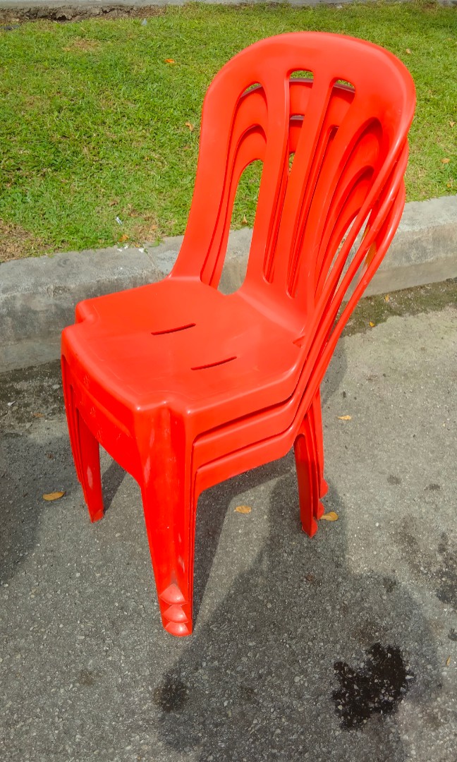 3v plastic chair outlet