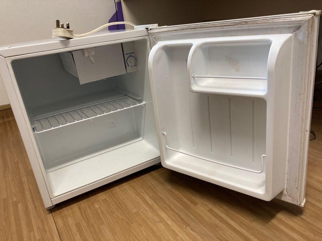 black and decker small refrigerator manual