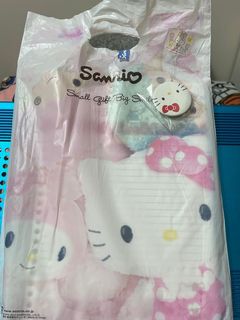 （分類：）位於 。 由 cheatingcouple 提交（商品編號 1157086758，圖片 1）。簡介： 。