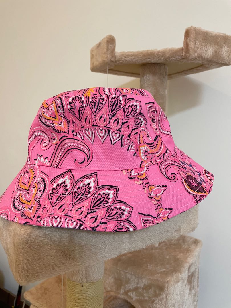 Olivia LIYA REVERSIBLE BUCKET HAT 