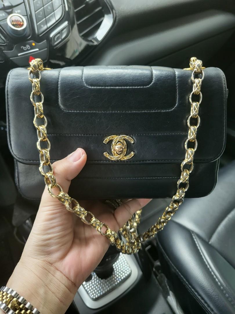 auth CHANEL mini rec bijoux chain, Luxury, Bags & Wallets on Carousell