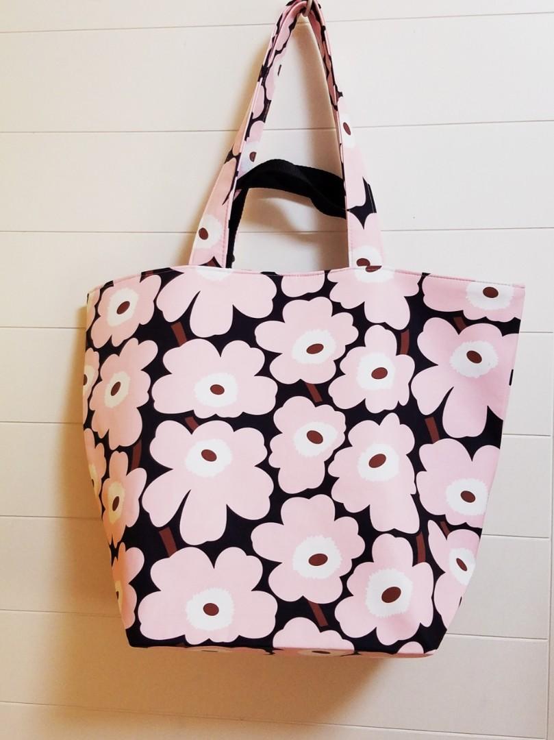 Marimekko 粉紅色大花花! 全新tote bag 2way 大袋底有棉防水布料布袋單