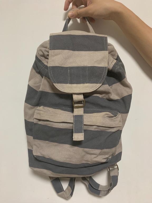 Baggu Backpack 背包 女裝 手袋及銀包 背囊 Carousell
