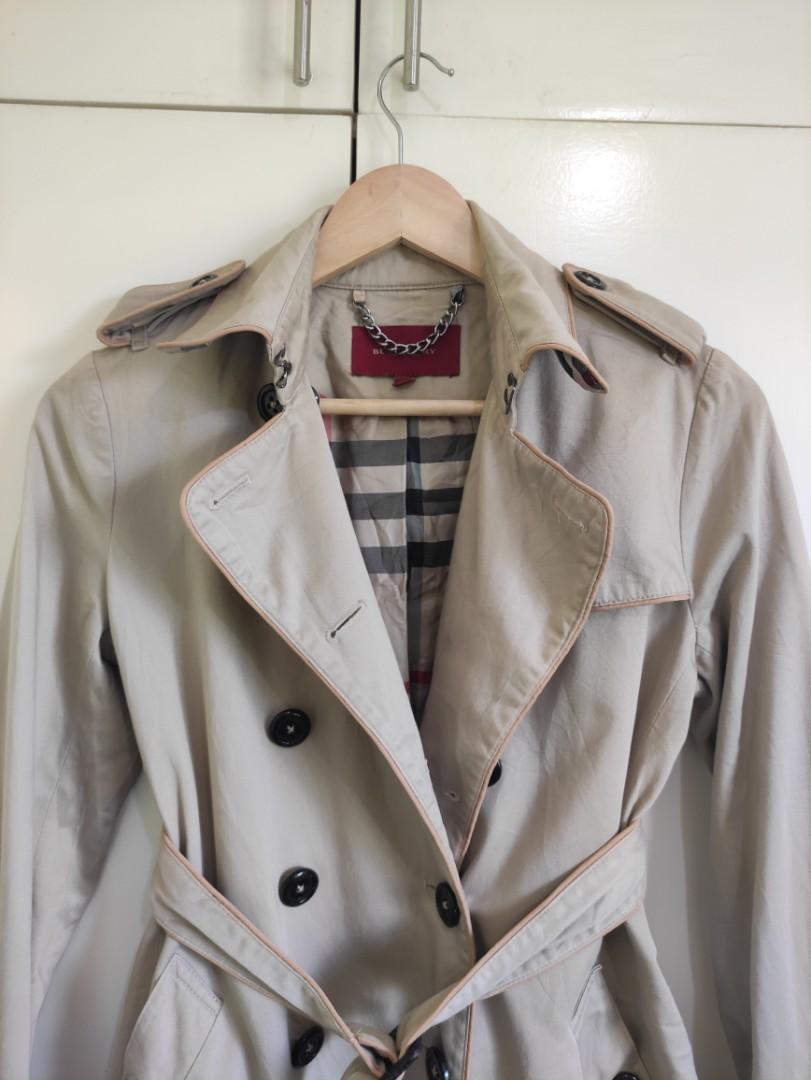 Burberry coat label hot sale