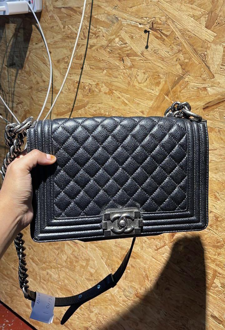 Chanel le sales boy sizes