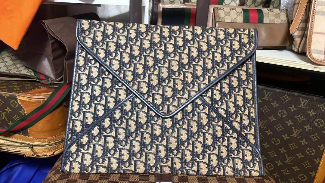 CHRISTIAN DIOR ENVELOPE CLUTCH
