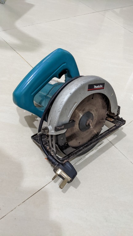 Makita 5606b circular saw sale