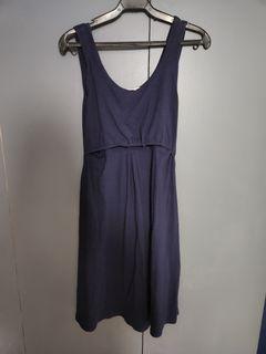 Elin nursing dress in Holly design 