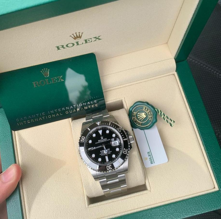 Rolex Submariner Date sz 41mm 