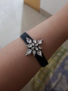gelang crystal
