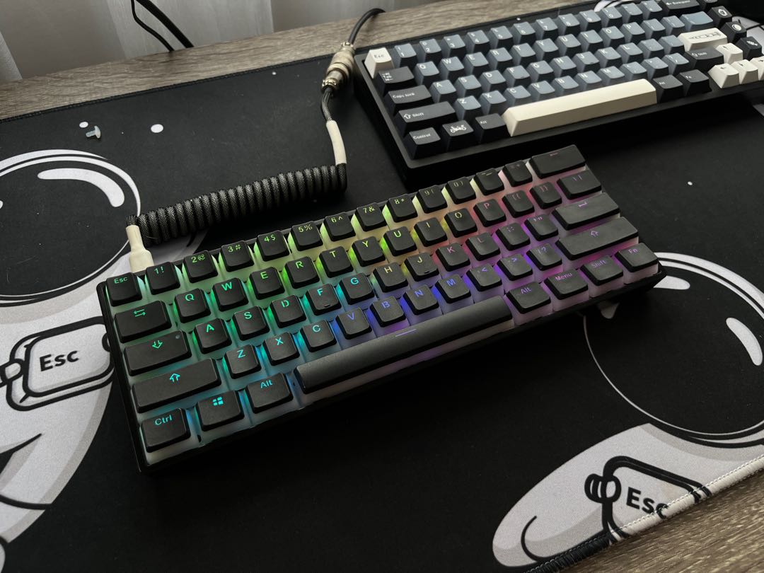 Gk61 With pudding keycaps, Computers 