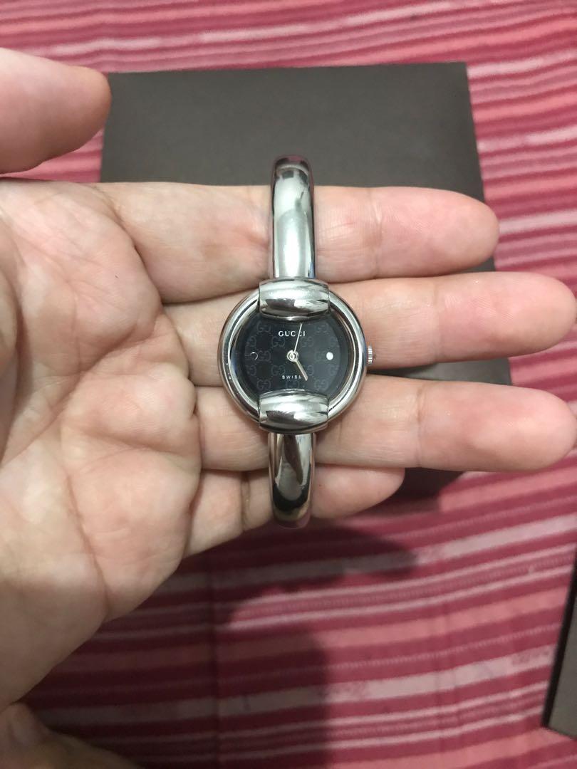 Black and silver gucci watch Clearance