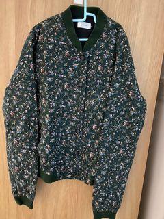 Jaket Gaudi