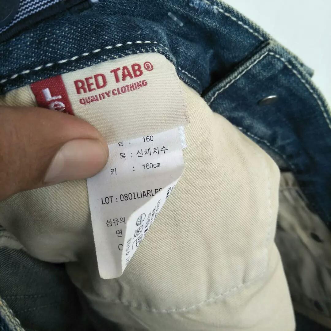 Levis Red Tab Size 30