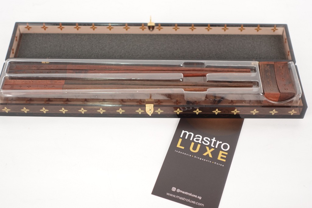 Authentic Louis Vuitton Monogram Chopsticks Japan 25th Limited M99171 Box  4680F