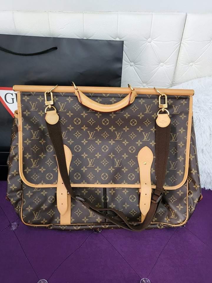 Louis Vuitton Monogram Canvas Sac Chasse Hunting Bag., Luxury