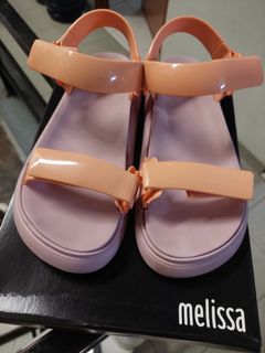 (Kategori: ) berada di . Dikirim oleh hanastuff (ID iklan 1156934473, Gambar 1). Deskripsi: .