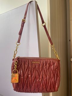 （分類：）位於 。 由 chacha.c 提交（商品編號 1156951039，圖片 1）。簡介： 。