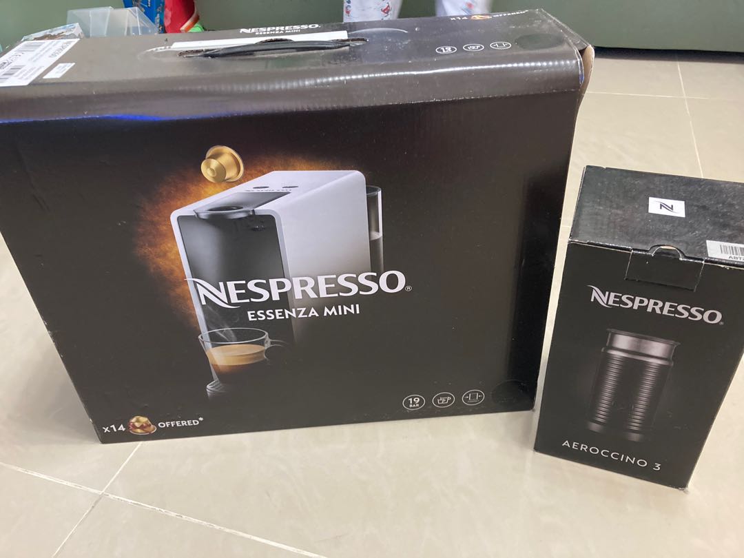 Nespresso essenza mini C30 coffee 