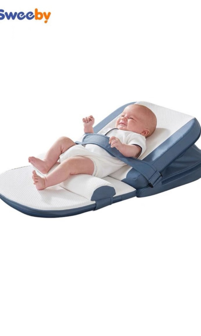 Newborn baby wedge incline pillow bed, Babies & Kids, Baby Nursery