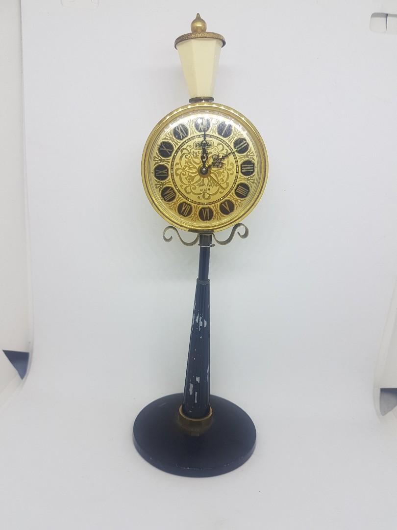 Old clock rhythm working (Category: Clocks) located in Caloocan City. Submitted by mackenzie001 (Listing ID 1157107044, Image 1). Description: old manual clock as is condition.
