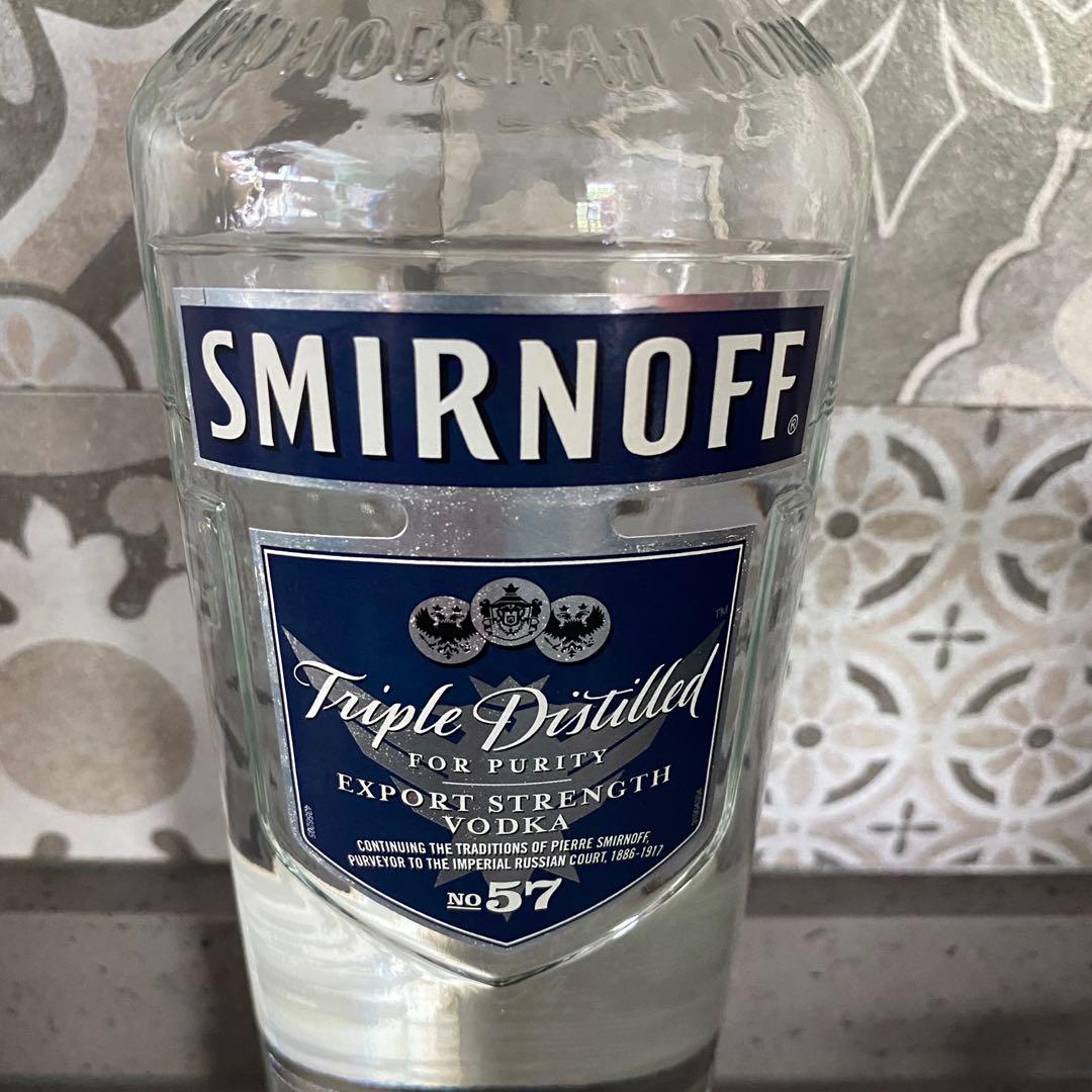 [OPENED] Smirnoff Vodka Blue (850ml), Food & Drinks, Alcoholic
