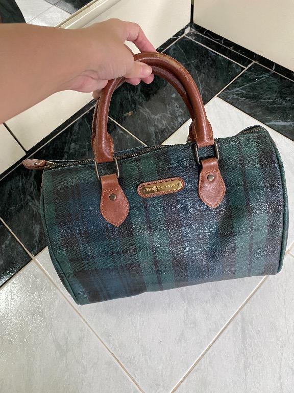 Ralph Lauren Bag Boston (Category: Luxury Bags & Wallets) located in Las Pinas. Submitted by taqm. (Listing ID 1156930612, Image 1). Description: .