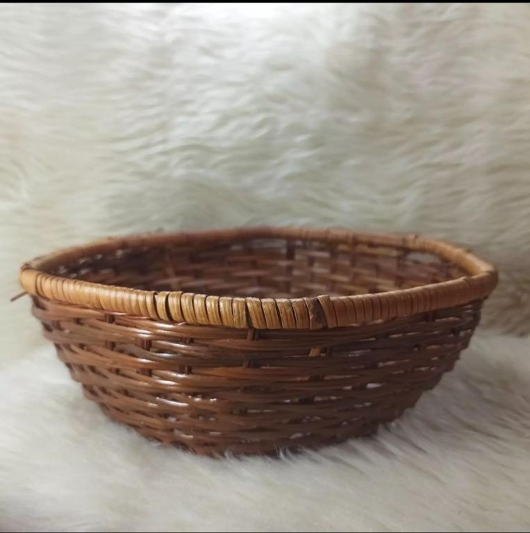Rattan fruit basket (Category: Storage Boxes & Baskets) located in Taguig. Submitted by Rare_findsmnl (Listing ID 1156966176, Image 1). Description: Fruit basket P130 🛍️ Clearance SALE P100 #rfmsummersale https://www.instagram.com/p/CcPpQ8cvtOSPDB6kzZaB2JRkwIfJyRhUurT8sI0/?igshid=YmMyMTA2M2Y= #woodbridge #rattanfurniture #wood #intags #woodcarvings #rattandecor #rattanlovers #japansurplusph #woodburning #rattanhandmade #decorstyle #woodcarving #